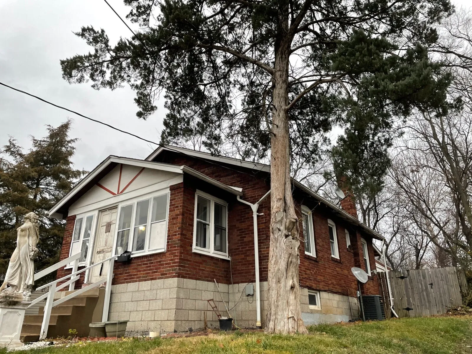 The front of a brick house in St. Peters