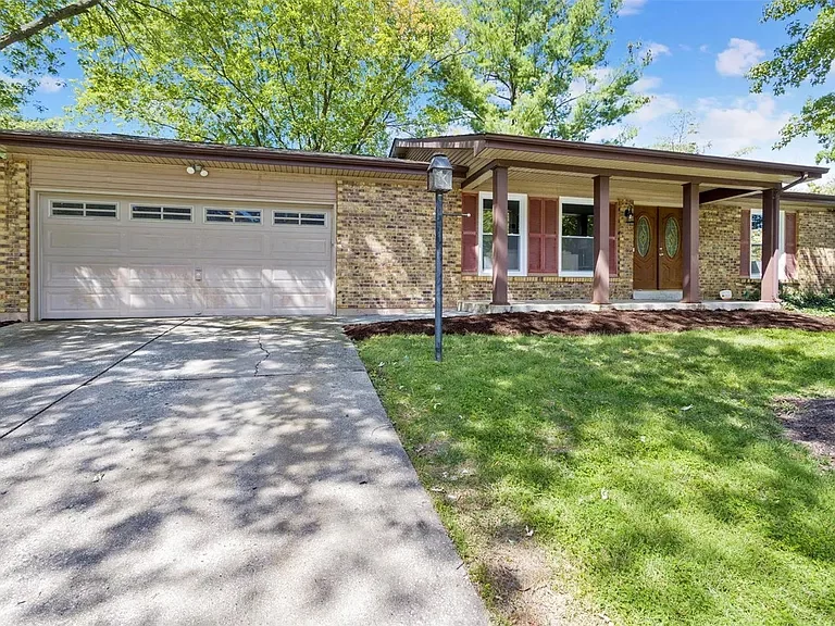 The front of a house in St. Charles, Missouri