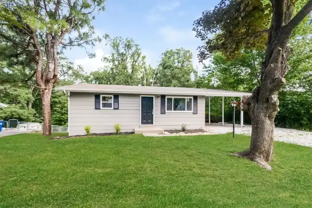 A house in Eureka, MO that we bought fast for cash