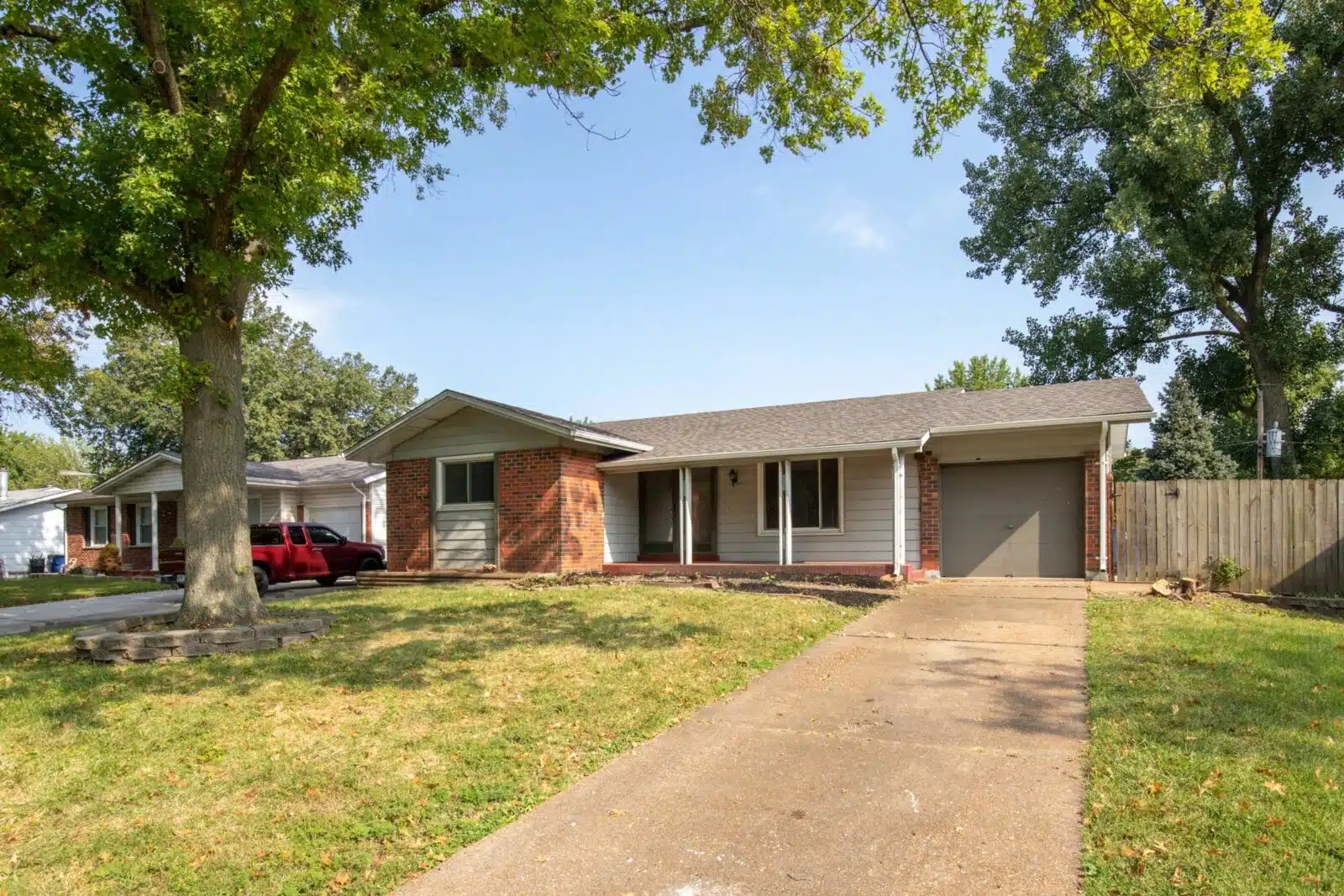A house in St. Charles, Missouri that we bought fast for cash